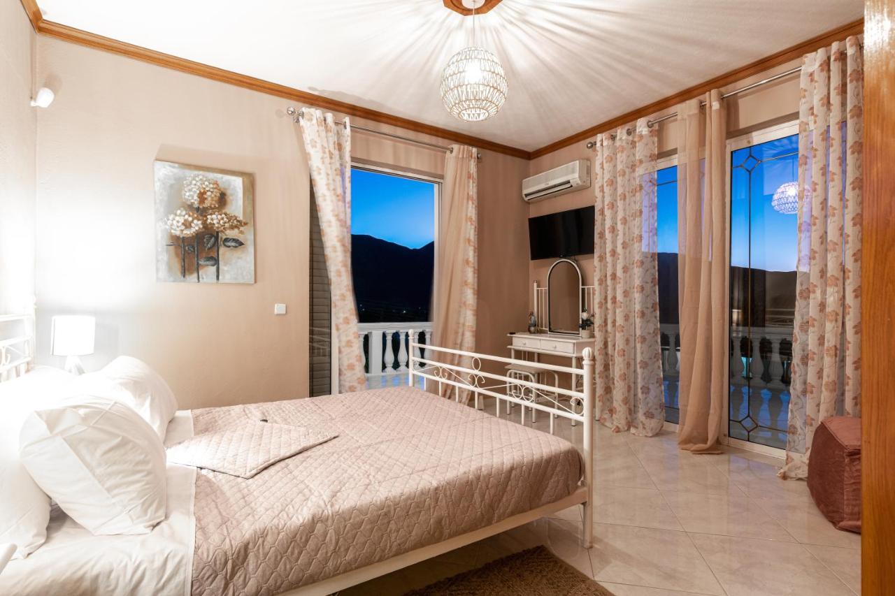 Galadriel Villa With Private Pool & Jacuzzi Kato Yerakarion エクステリア 写真